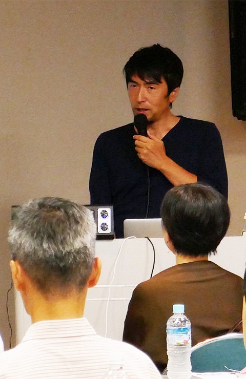 日本月例研究会の様子
